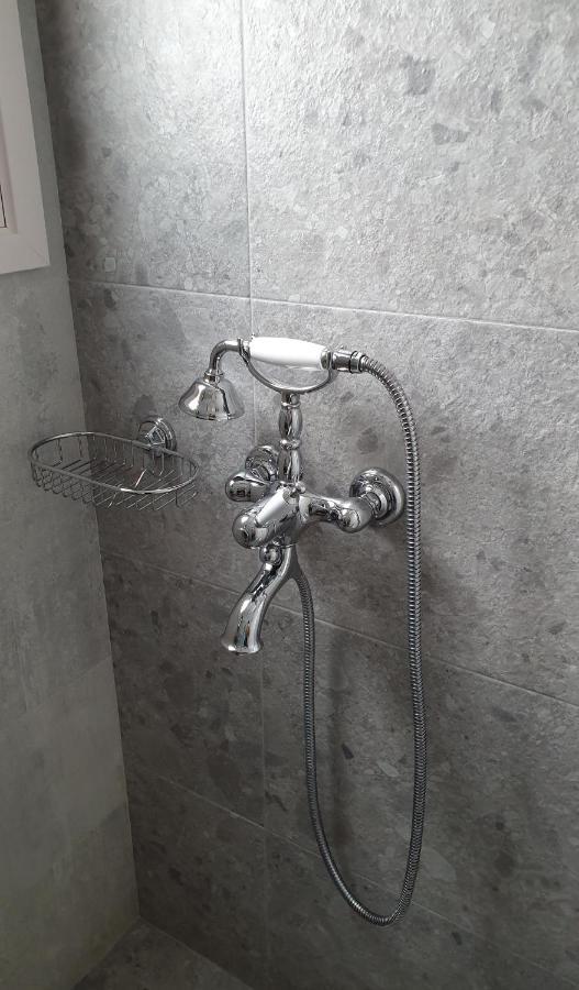 Sarakiniko Rooms Adamantas  Екстериор снимка
