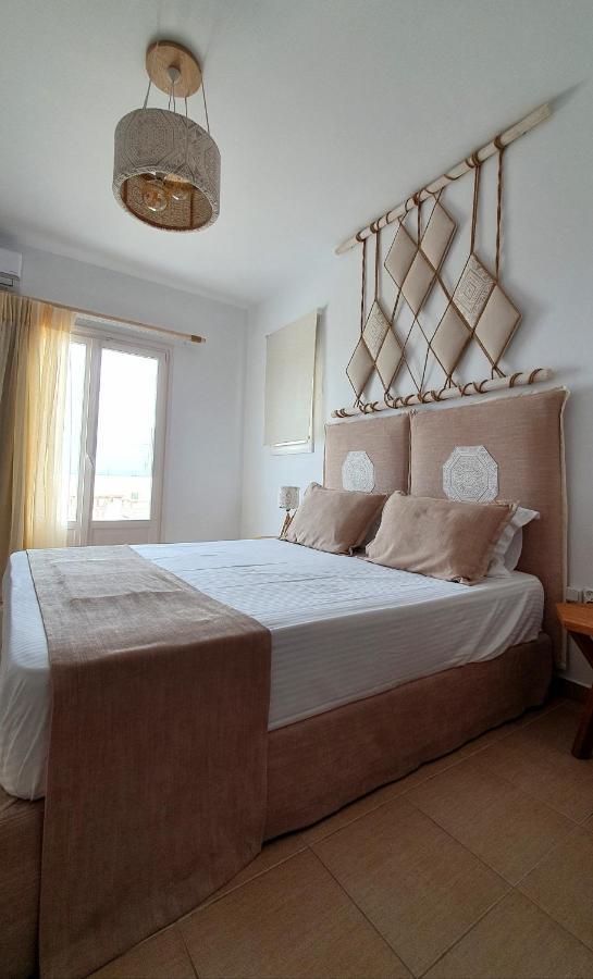 Sarakiniko Rooms Adamantas  Екстериор снимка