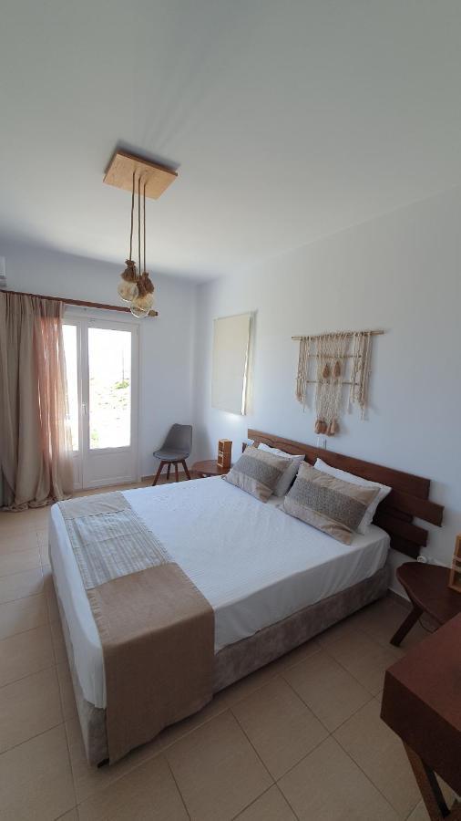 Sarakiniko Rooms Adamantas  Екстериор снимка