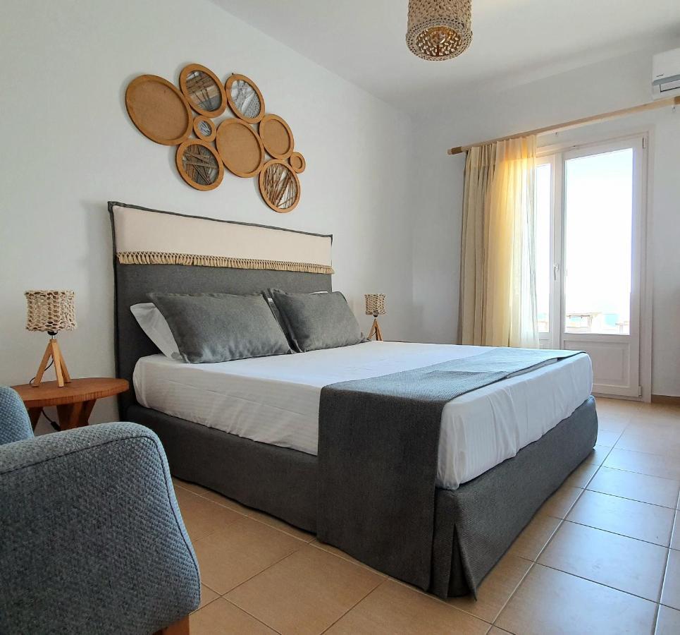 Sarakiniko Rooms Adamantas  Екстериор снимка