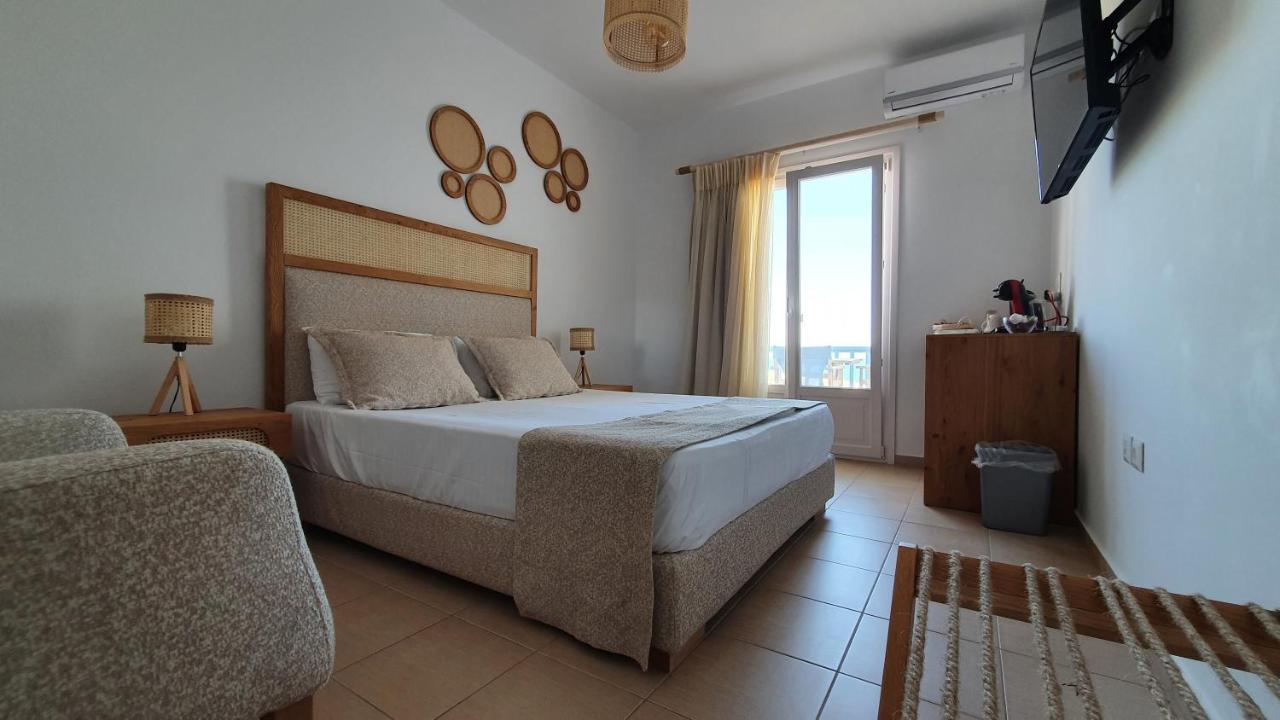 Sarakiniko Rooms Adamantas  Екстериор снимка