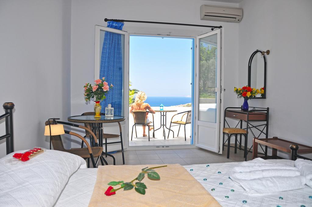 Sarakiniko Rooms Adamantas  Екстериор снимка