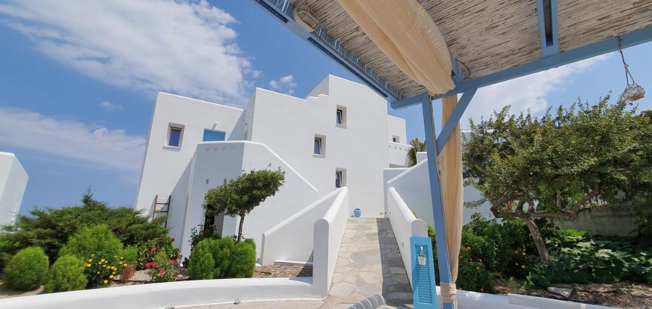 Sarakiniko Rooms Adamantas  Екстериор снимка
